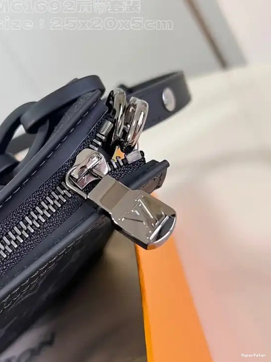Monogram LOUIS Pouch-25*20*5.5CM Toiletry VUITTON 0612